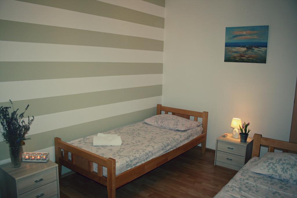 Apartments Jaksic Supetar Exterior photo
